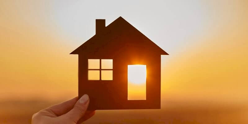Protégez votre maison du soleil avant l'été - Avenir Rénovations