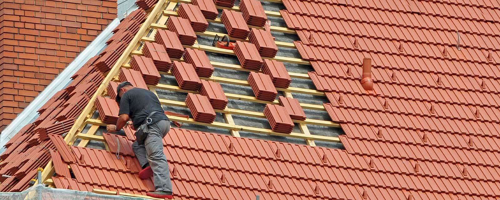 Prix pour refaire une toiture de 100 m² : budget et matériaux