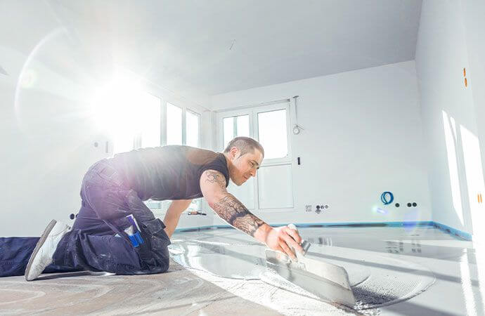 Prix d'un ragréage au m² : épaisseur et quantité nécessaire