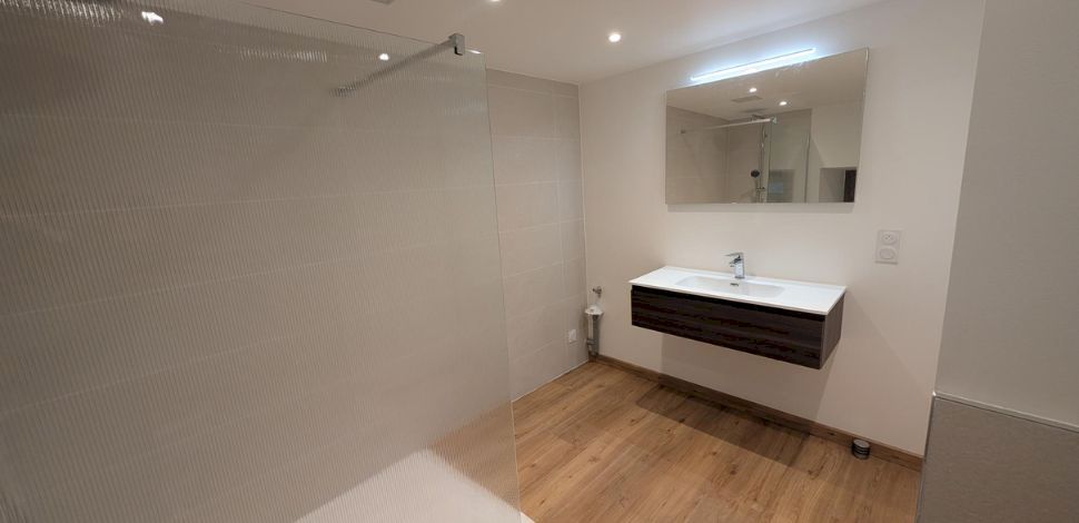 Transformation d’une cave en salle de bains de 13m2 à Mésigny (73)