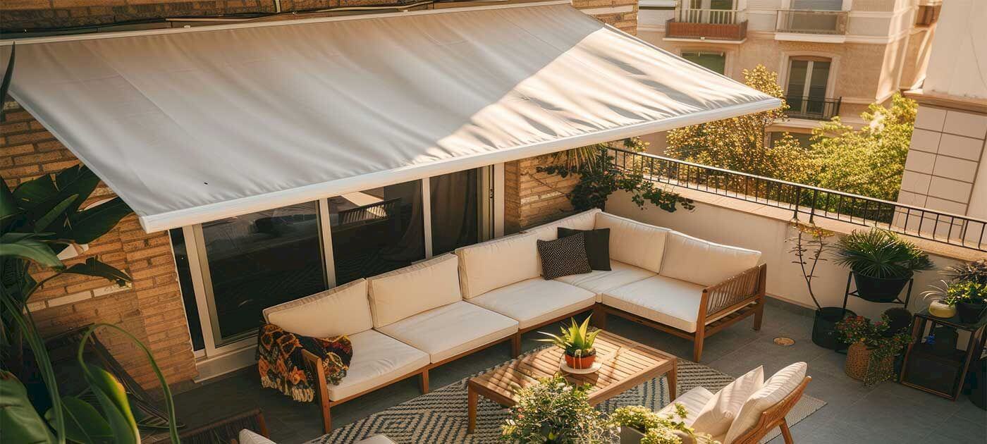 Pose de store banne à Pontchâteau