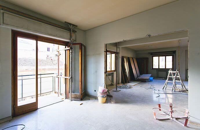 Quelles sont les étapes d'une rénovation intérieure à Saint-Lô ?
